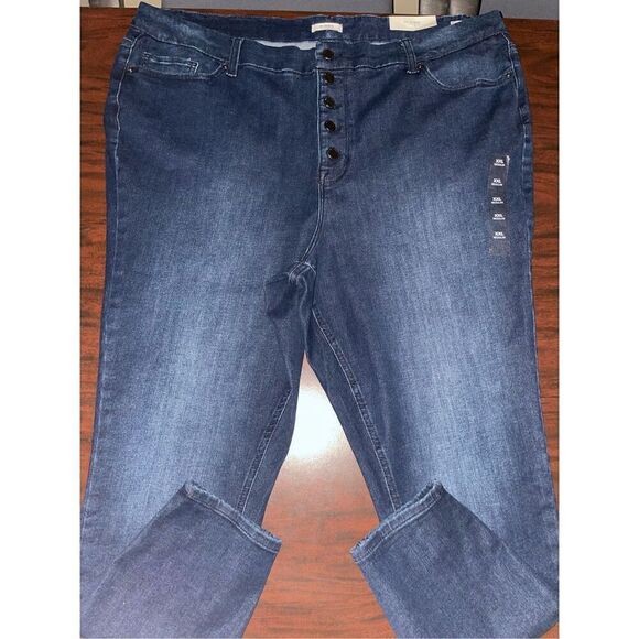 NWT Maurices Limitless Jeggings High Rise Button Fly Jeans Size XXL Regular - Picture 1 of 10